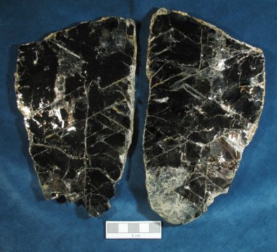 Foliated habit (biotite)